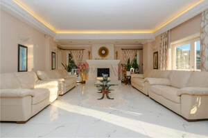 ACARKENT' DE YÜKSEK KONUMLU SATILIK VİLLA