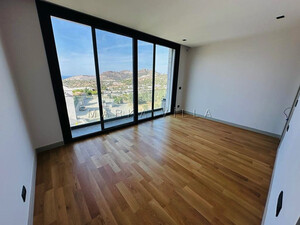 MUĞLA YALIKAVAKTA SİTE İÇİNDE DENİZ MANZARALI MODERN LÜKS SATILIK VİLLA