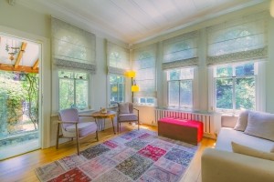 KANLICADA SATILIK KÖŞK