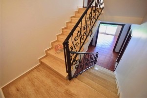 Havuzlu düz girişli C tipi Villa