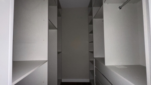 KAVACIK' TA BOĞAZ GÖREN YENİ YAPILMIŞ SATILIK VİLLA