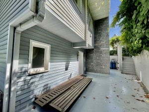 ACARKENT' DE BÜYÜK BAHÇELİ SATILIK VİLLA