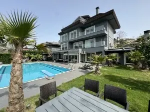 YENİLENMİŞ CR TİPİ ACARKENT, KİRALIK VİLLA