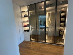 RİVA' DA SİTE İÇİNDE SATILIK YENİLENMİŞ VİLLA