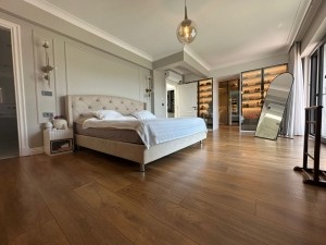 RİVA' DA SİTE İÇİNDE SATILIK YENİLENMİŞ VİLLA