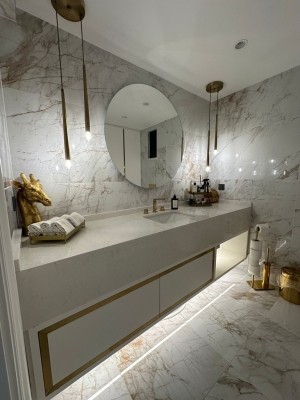 RİVA' DA SİTE İÇİNDE SATILIK YENİLENMİŞ VİLLA