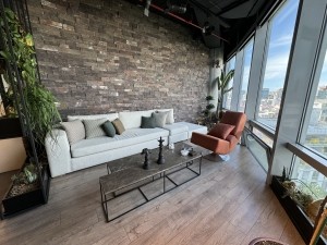 Bomonti Business Center'da Mimari Tasarımlı Satılık Akıllı Ofis