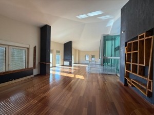 ACARKENT'E ÇOK YAKIN BUTİK SİTEDE ASANSÖRLÜ HAVUZLU KİRALIK VİLLA