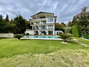 ACARKENT GÖRELE' DE LÜKS EŞYALI KİRALIK MÜSTAKİL VİLLA