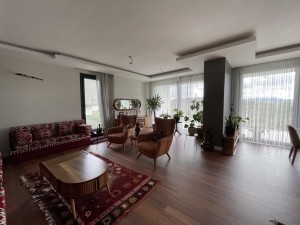 ACARKENT GÖRELE' DE LÜKS EŞYALI KİRALIK MÜSTAKİL VİLLA