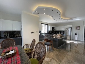 ACARKENT GÖRELE' DE LÜKS EŞYALI KİRALIK MÜSTAKİL VİLLA