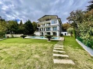 ACARKENT GÖRELE' DE LÜKS EŞYALI KİRALIK MÜSTAKİL VİLLA