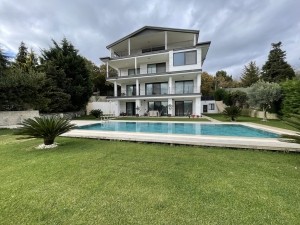 ACARKENT GÖRELE' DE LÜKS EŞYALI KİRALIK MÜSTAKİL VİLLA