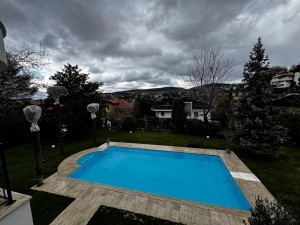 ACARKENT MV'DAN BR HAVUZLU BAHÇESİ BÜYÜK