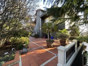 A KAPISINA ÇOK YAKIN GÜNEY CEPHELİ A TİPİ VİLLA