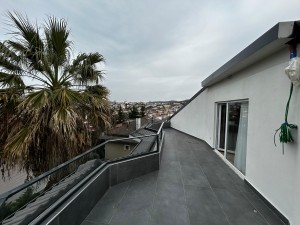 HİDİV EVLERİ SİTESİ SATILIK SIFIR YAPILI TRİPLEX VİLLA