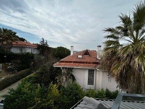 HİDİV EVLERİ SİTESİ SATILIK SIFIR YAPILI TRİPLEX VİLLA