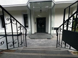 HİDİV EVLERİ SİTESİ SATILIK SIFIR YAPILI TRİPLEX VİLLA