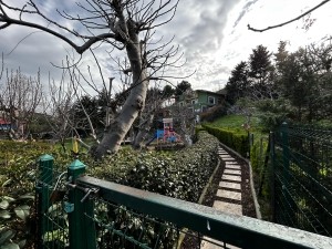 HİDİV EVLERİ SİTESİ SATILIK SIFIR YAPILI TRİPLEX VİLLA