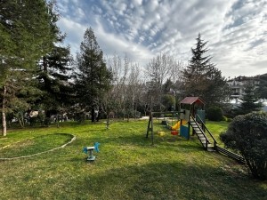 HİDİV EVLERİ SİTESİ SATILIK SIFIR YAPILI TRİPLEX VİLLA