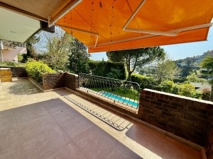 Acarkent Yüksek Konumlu ve Geniş Bahçeli Kiralık Villa