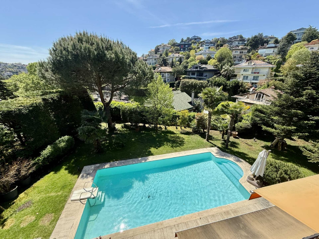 Acarkent Yüksek Konumlu ve Geniş Bahçeli Kiralık Villa