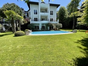 ACARKENT 'in SAKLI CENNETİNDE B TİPİ VİLLA..