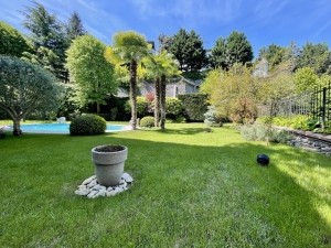 ACARKENT 'in SAKLI CENNETİNDE B TİPİ VİLLA..