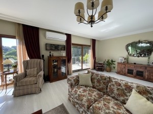 ACARKENT'DE BÜYÜK BAHÇELİ EŞYALI MÜSTAKİL SATILIK VİLLA