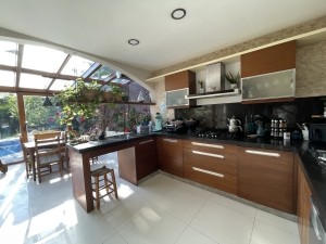 ACARKENT'DE BÜYÜK BAHÇELİ EŞYALI MÜSTAKİL SATILIK VİLLA