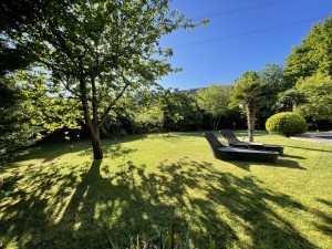 ACARKENT'DE BÜYÜK BAHÇELİ EŞYALI MÜSTAKİL SATILIK VİLLA