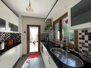 ACARKENT'DE BÜYÜK BAHÇELİ EŞYALI MÜSTAKİL SATILIK VİLLA