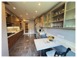 MERKEZİ KONUMDA SATILIK 4+1 LÜKS DAİRE KONFOR VE ŞIKLIK BİR ARADA