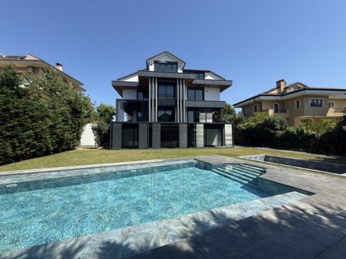 ACARKENT'TE MODERN ULTRALÜKS SATILIK VİLLA