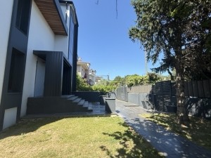 ACARKENT'TE MODERN ULTRALÜKS SATILIK VİLLA