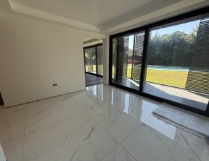 ACARKENT'TE MODERN ULTRALÜKS SATILIK VİLLA