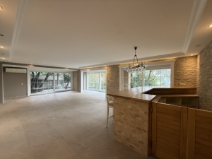 ACARKENT ÖZEL KONUMLU GENİŞ BAHÇELİ SATILIK VİLLA