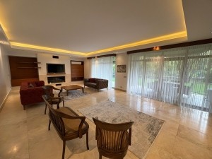 Acarkent‘te izole bahçeli eşyalı kiralık villa