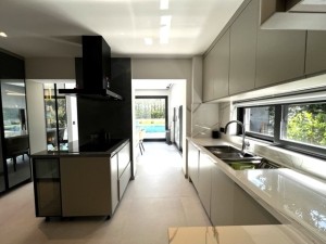 Acarkent Satılık,Özel Mimarili,Düz Girişli