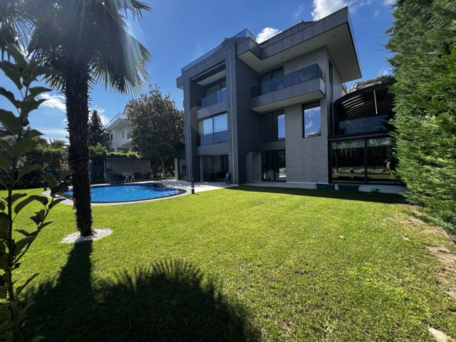 Acarkent Satılık,Özel Mimarili,Düz Girişli