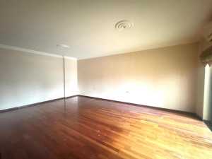 Acarkent 'te Beykoz Konakları Manzaralı Asansörlü Çelik Çatılı Br Villa