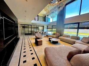 Acarkent’te Modernize Edilmiş 2025 Yenilemeli Özel CR Tipi Villa