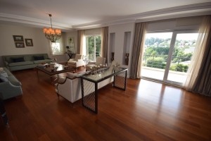 Acarkent‘in en gözde konumunda satılık villa