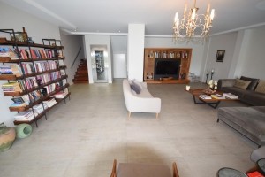 Acarkent‘in en gözde konumunda satılık villa