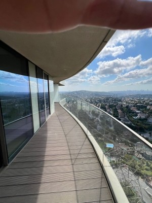 Acarblu’da boğaz manzaralı satılık 3 + 1 daire