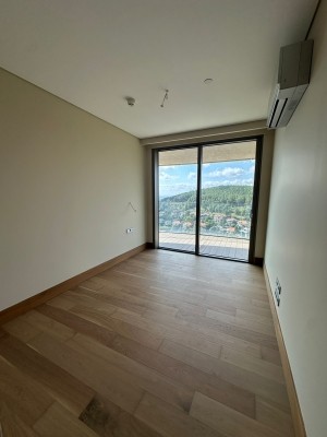 Acarblu’da boğaz manzaralı satılık 3 + 1 daire