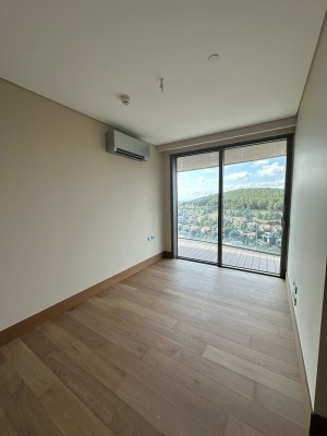 Acarblu’da boğaz manzaralı satılık 3 + 1 daire