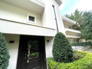 Acarkent'te 1500m2 bahçe içersinde satılık b tipi villa