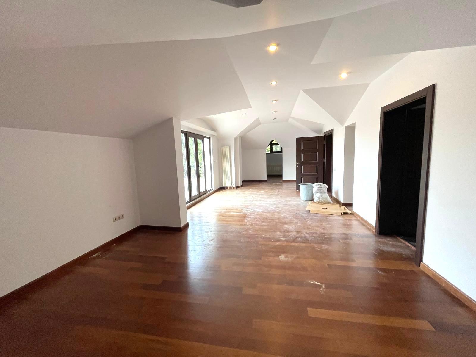 Acarkent'te 1500m2 bahçe içersinde satılık b tipi villa