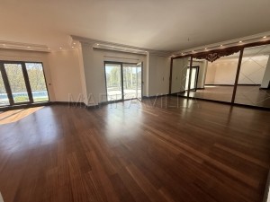 ÇEKMEKÖY OKULLAR BÖLGESİNDE KİRALIK VİLLA
